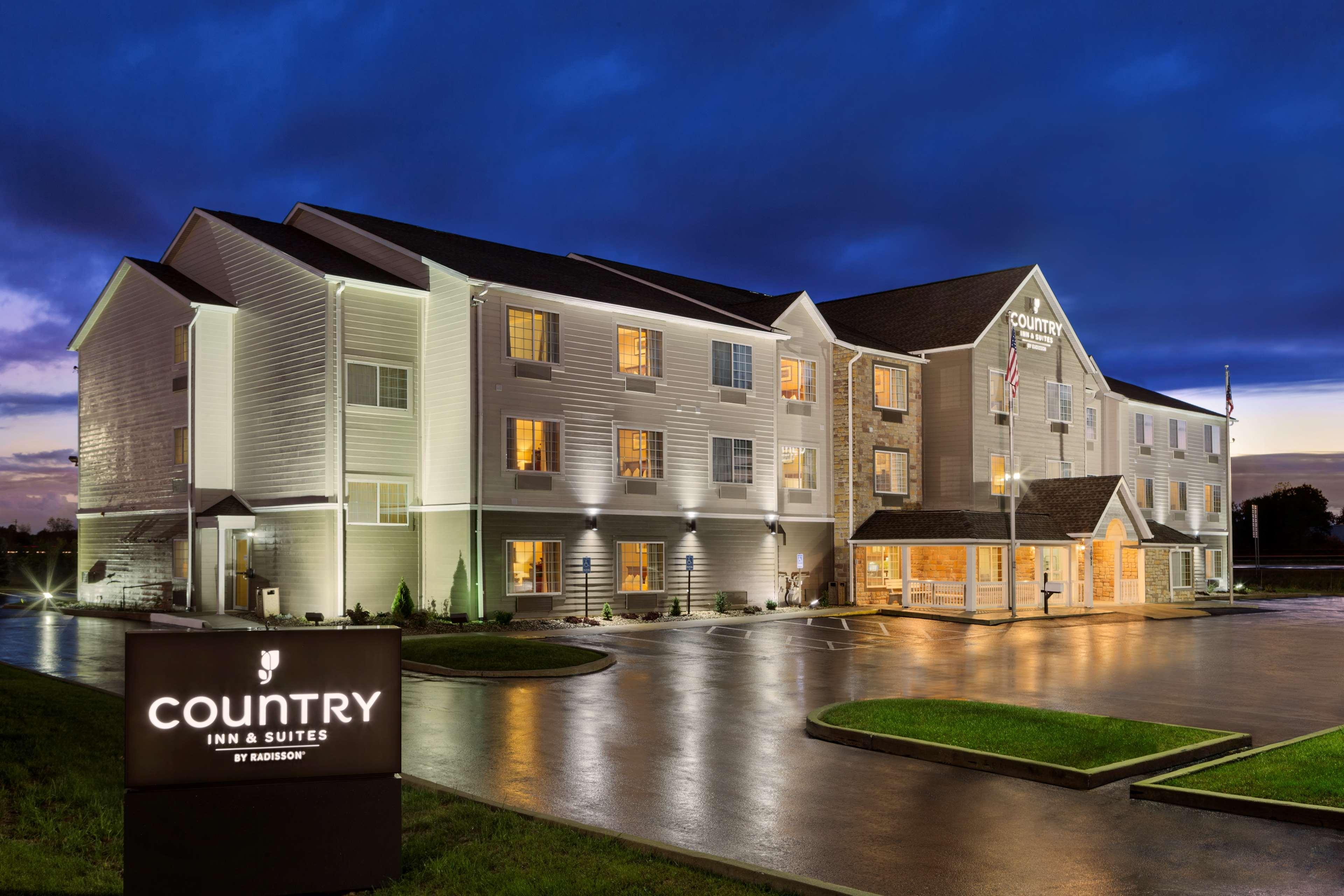 Country Inn & Suites By Radisson, Marion, Oh Bagian luar foto